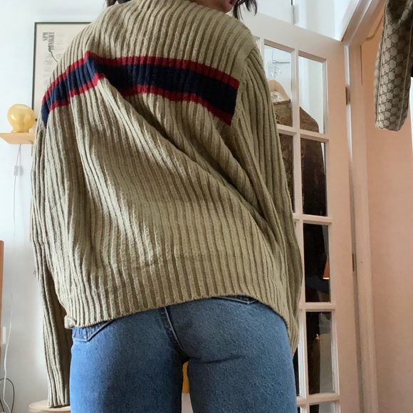 Vintage 90s sweater - Picture 9 of 10